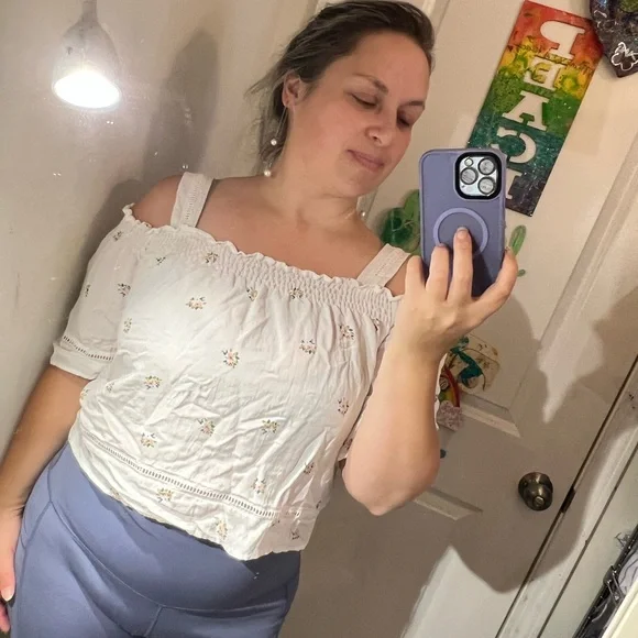 ADORABLE COTTAGE CORE SOFT GIRL TOP CUTOUT COLD SHOULDER OFF WHITE FLORAL - Picture 1 of 7